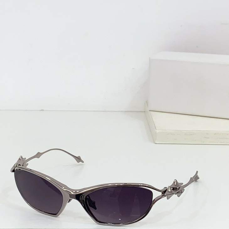 Picture of Valentino Sunglasses _SKUfw63942476fw